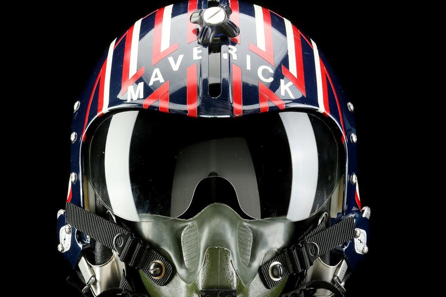 Tom Cruise S Top Gun Helmet Among Trove Of Rare Hollywood Items Up For Auction Enfield Independent